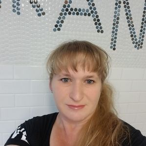 Meet your Posher, Elisha